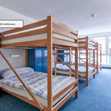 Hostel Inn Lodge Celerina/Schlarigna Екстериор снимка